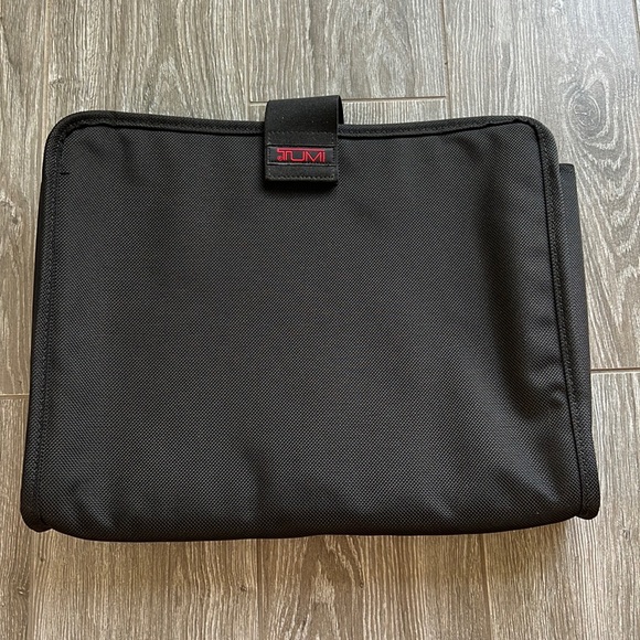 Tumi Bags Tumi Laptop Tablet Holder Case Poshmark